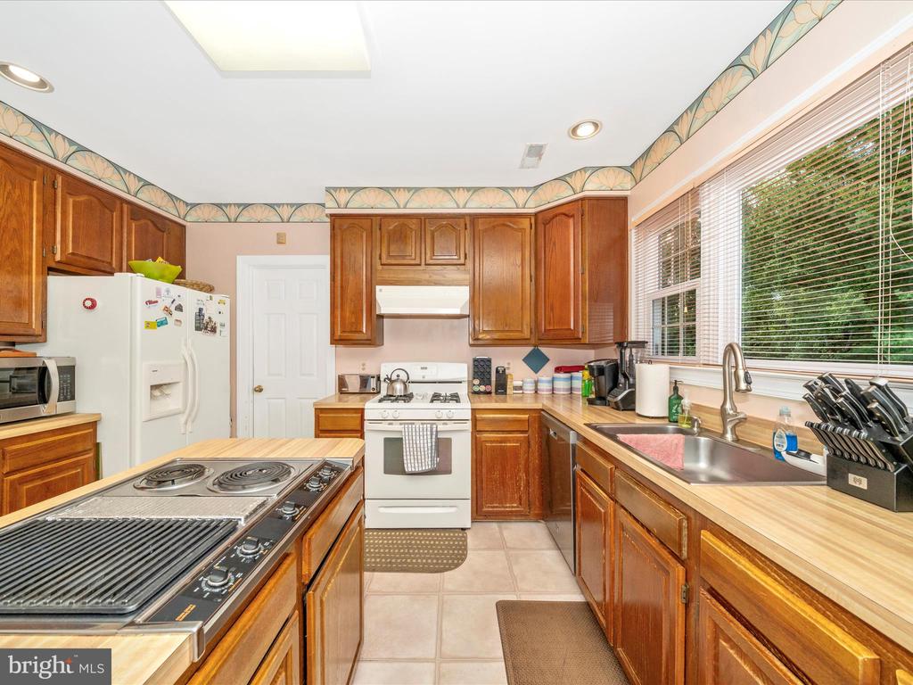 5604 BIDEFORD COURT