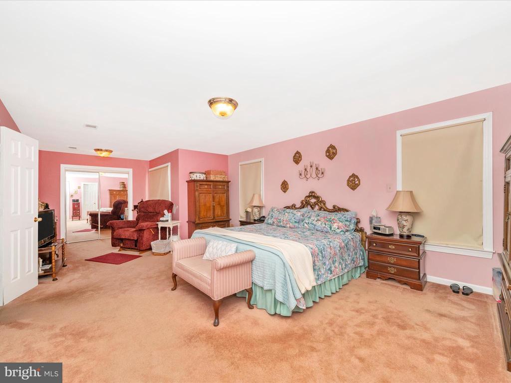 5604 BIDEFORD COURT