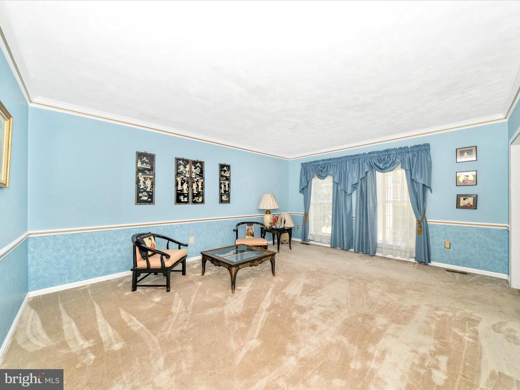 5604 BIDEFORD COURT