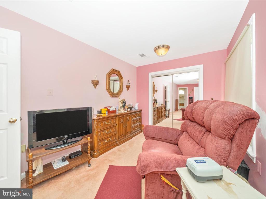 5604 BIDEFORD COURT