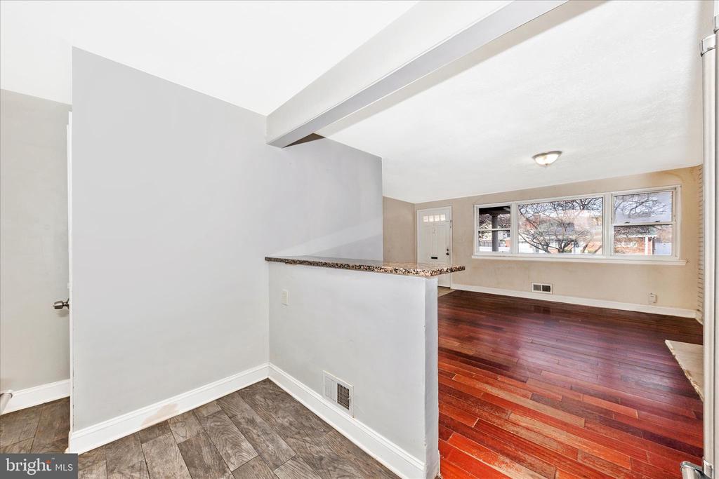 8109 RIGGS ROAD