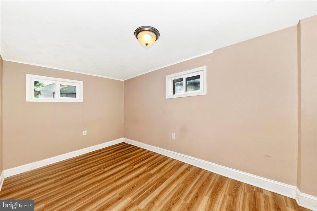 8109 RIGGS ROAD