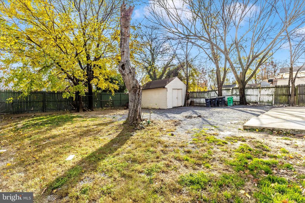 8109 RIGGS ROAD