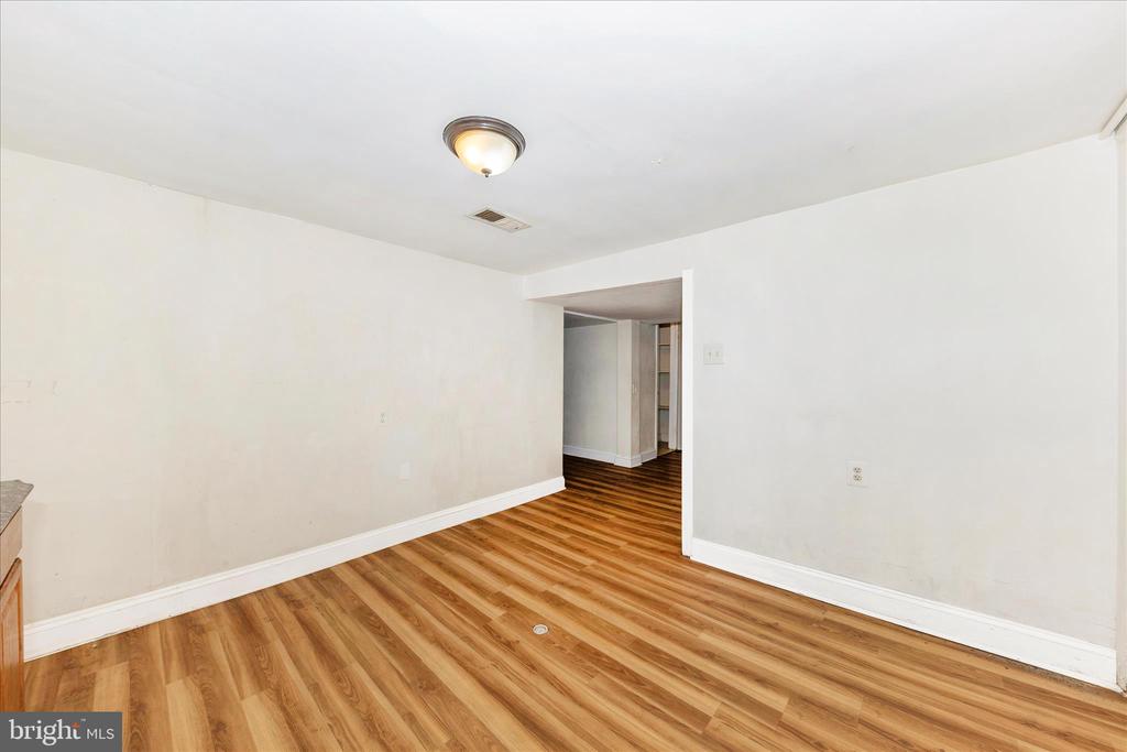 8109 RIGGS ROAD