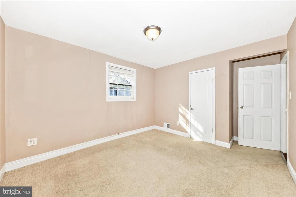 8109 RIGGS ROAD