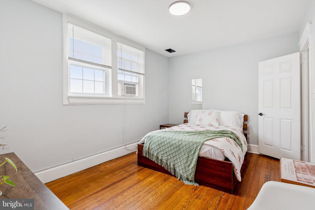 1527 BEAVER HEIGHTS LANE
