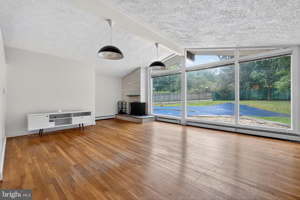14300 MEDWICK COURT
