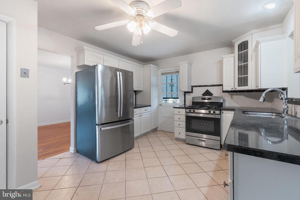8501 CARROLLTON PARKWAY