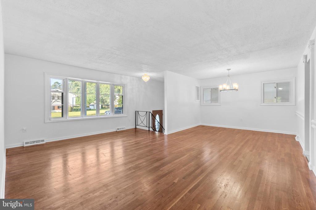 8501 CARROLLTON PARKWAY