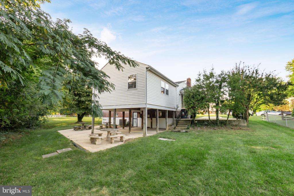 8501 CARROLLTON PARKWAY