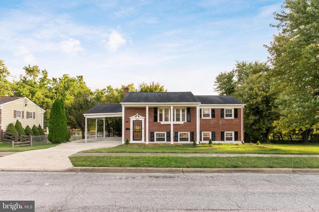 8501 CARROLLTON PARKWAY