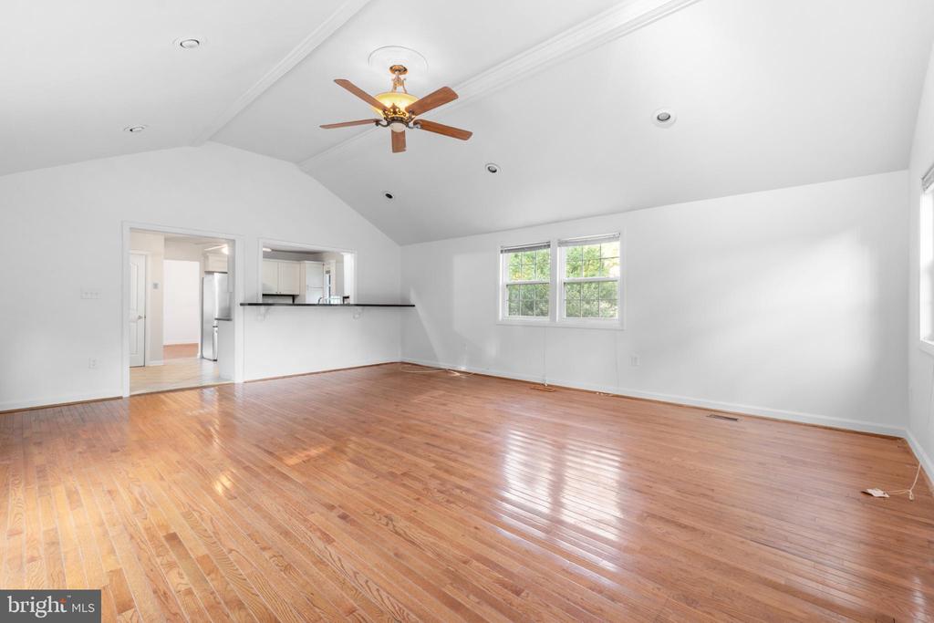 8501 CARROLLTON PARKWAY