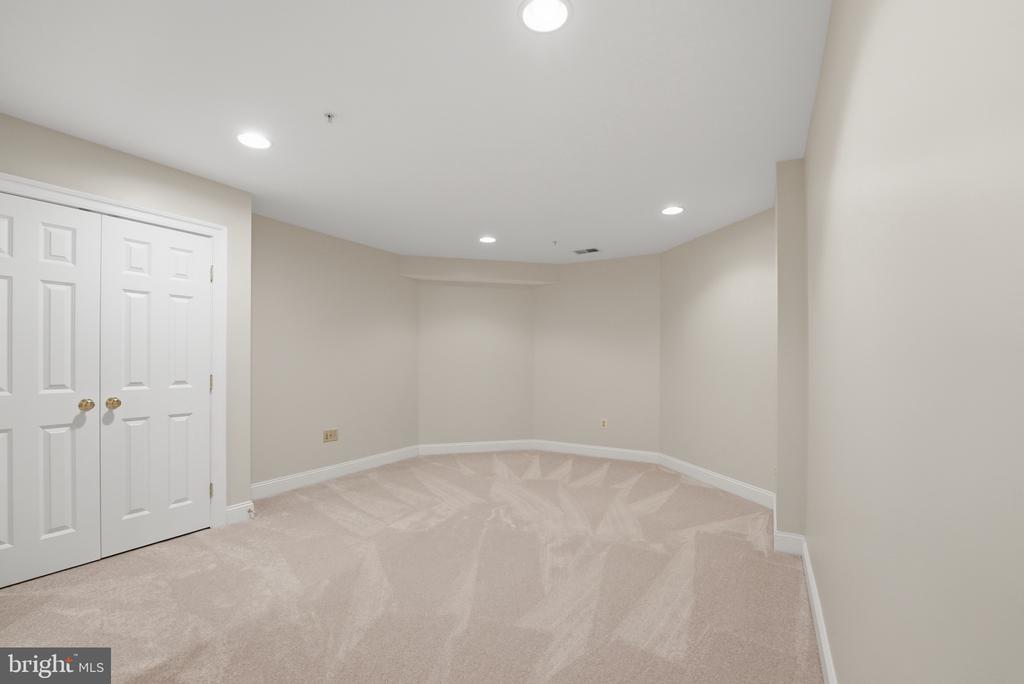 12705 LONGWATER DRIVE