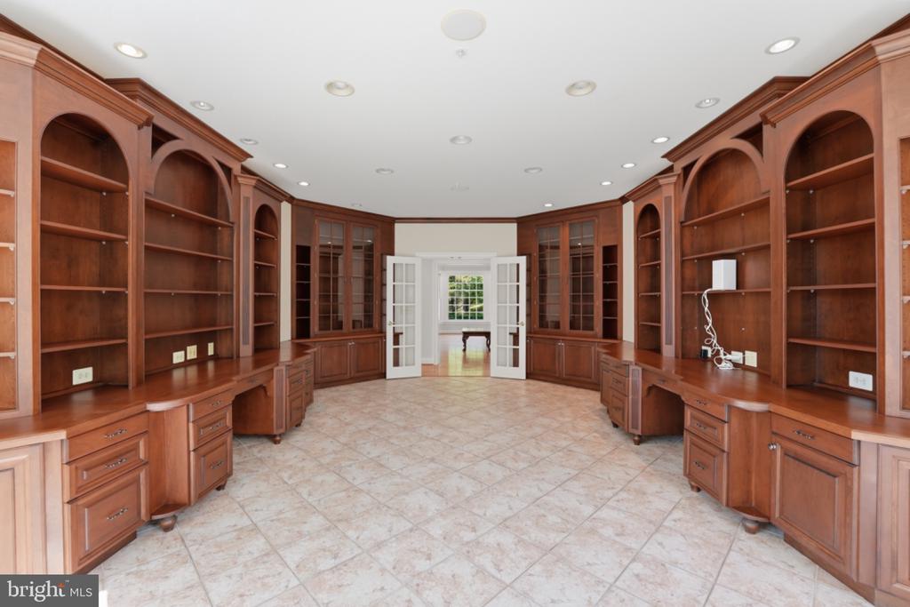12705 LONGWATER DRIVE