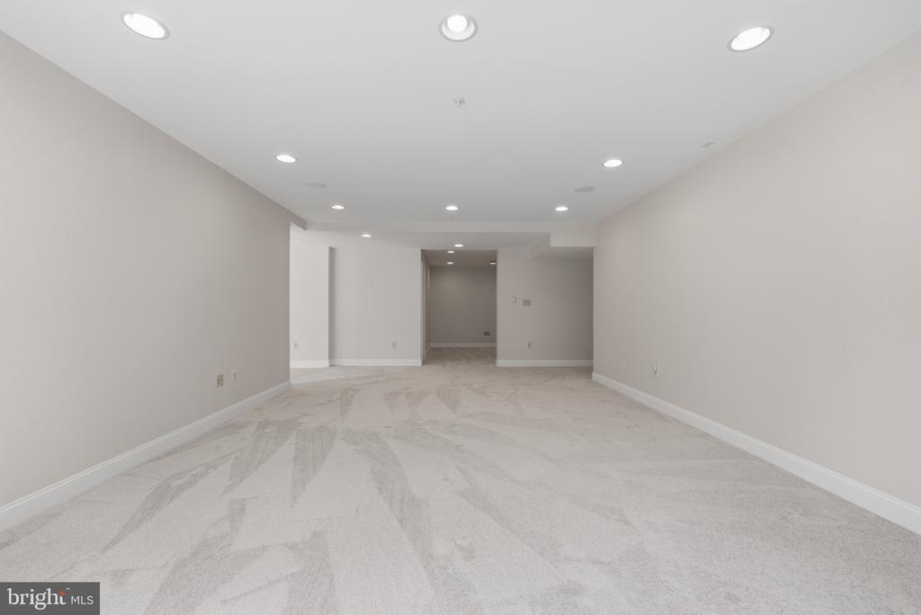 12705 LONGWATER DRIVE
