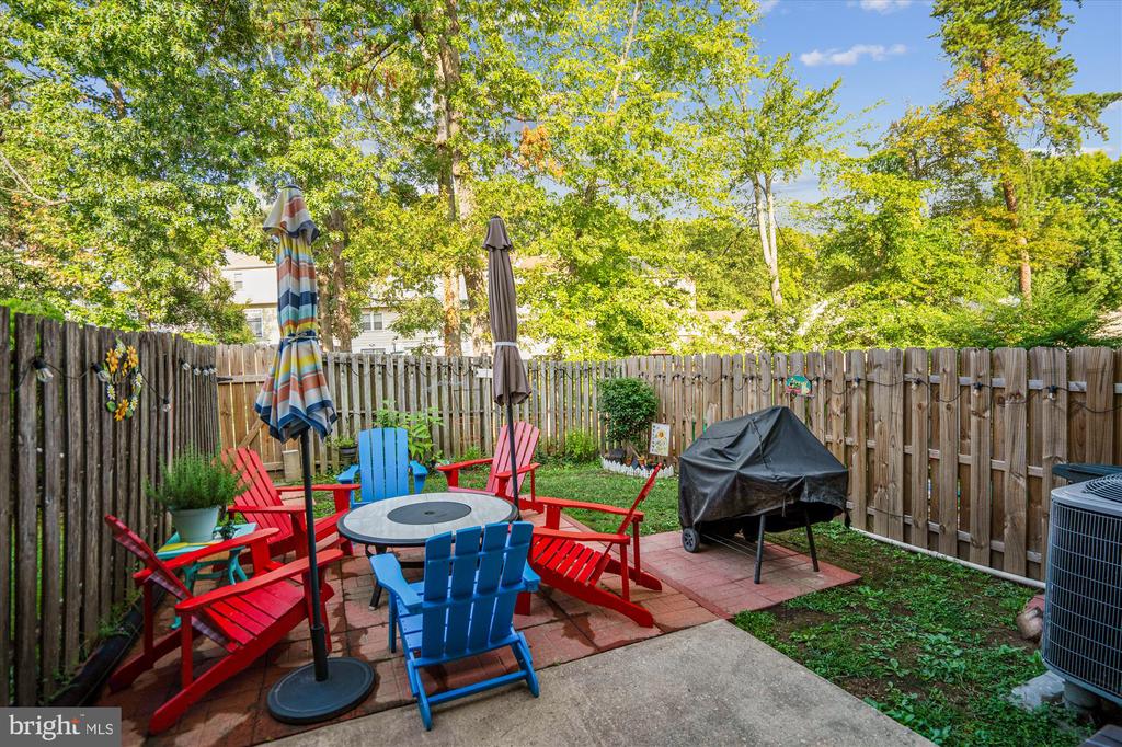 4020 HANSON OAKS DRIVE