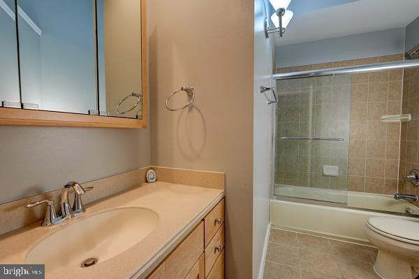 7906 BAYSHORE DRIVE 32