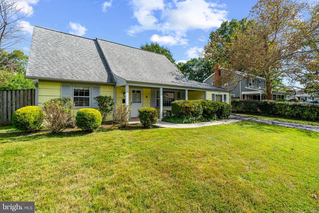 12209 WYNMORE LANE