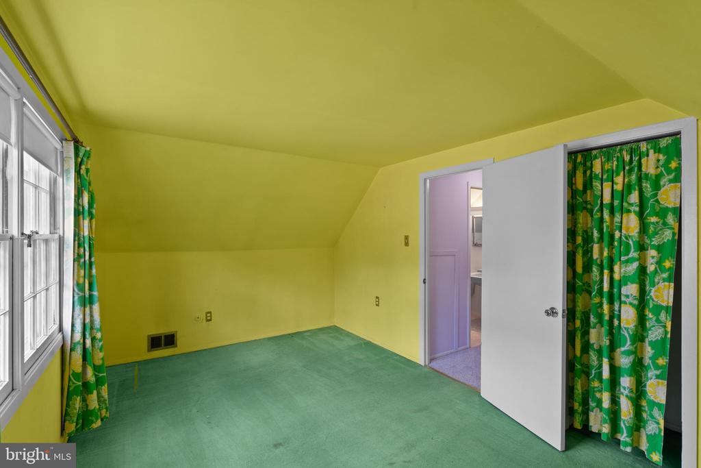 12209 WYNMORE LANE