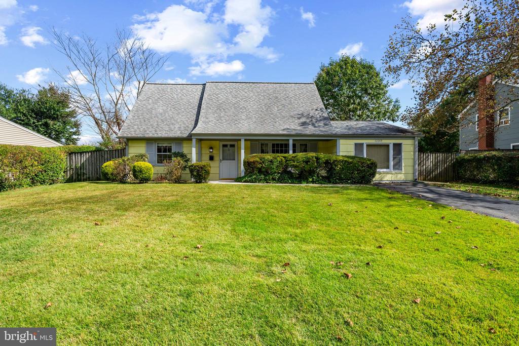 12209 WYNMORE LANE