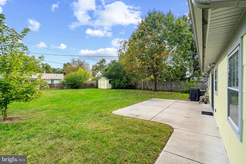 12209 WYNMORE LANE