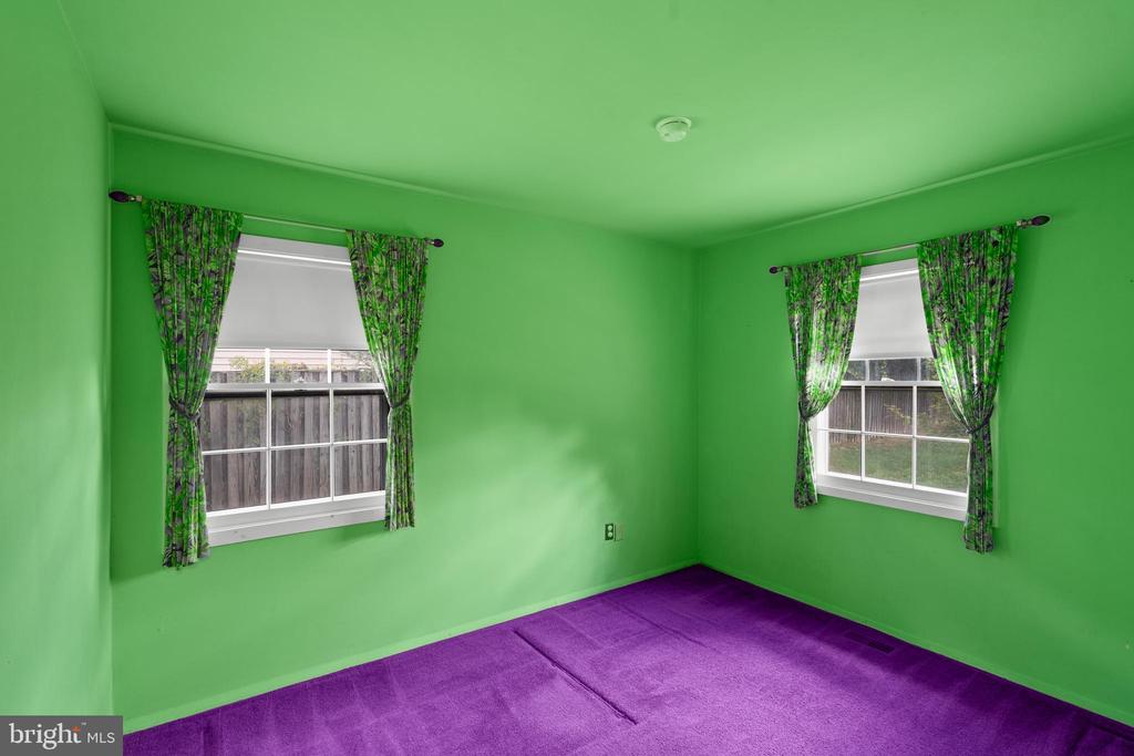 12209 WYNMORE LANE