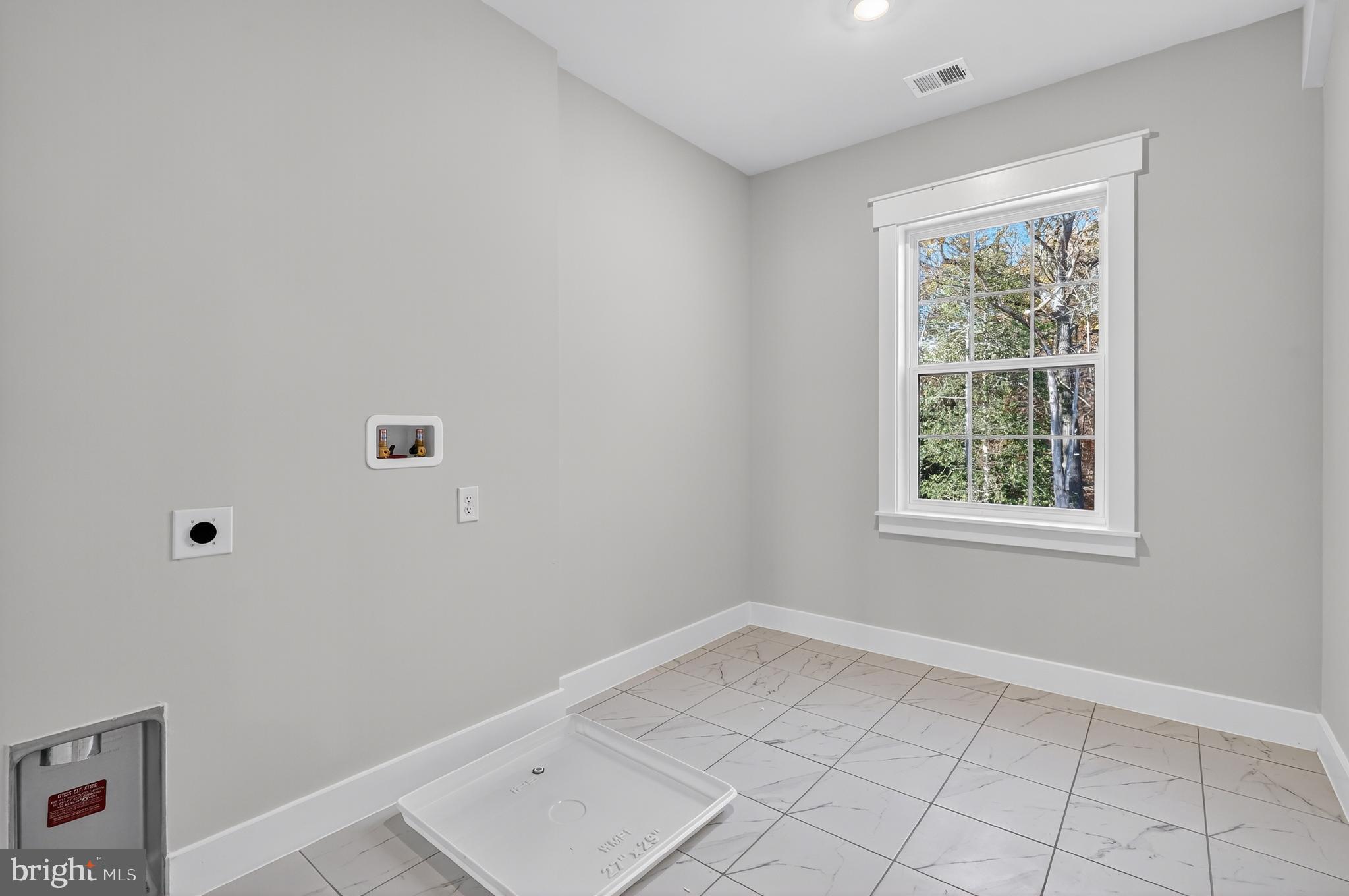 ELIANA COURT - PATUXENT MODEL