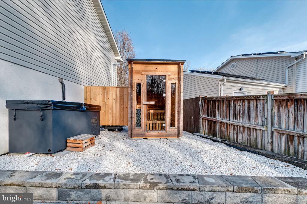 12608 CARLAND PLACE