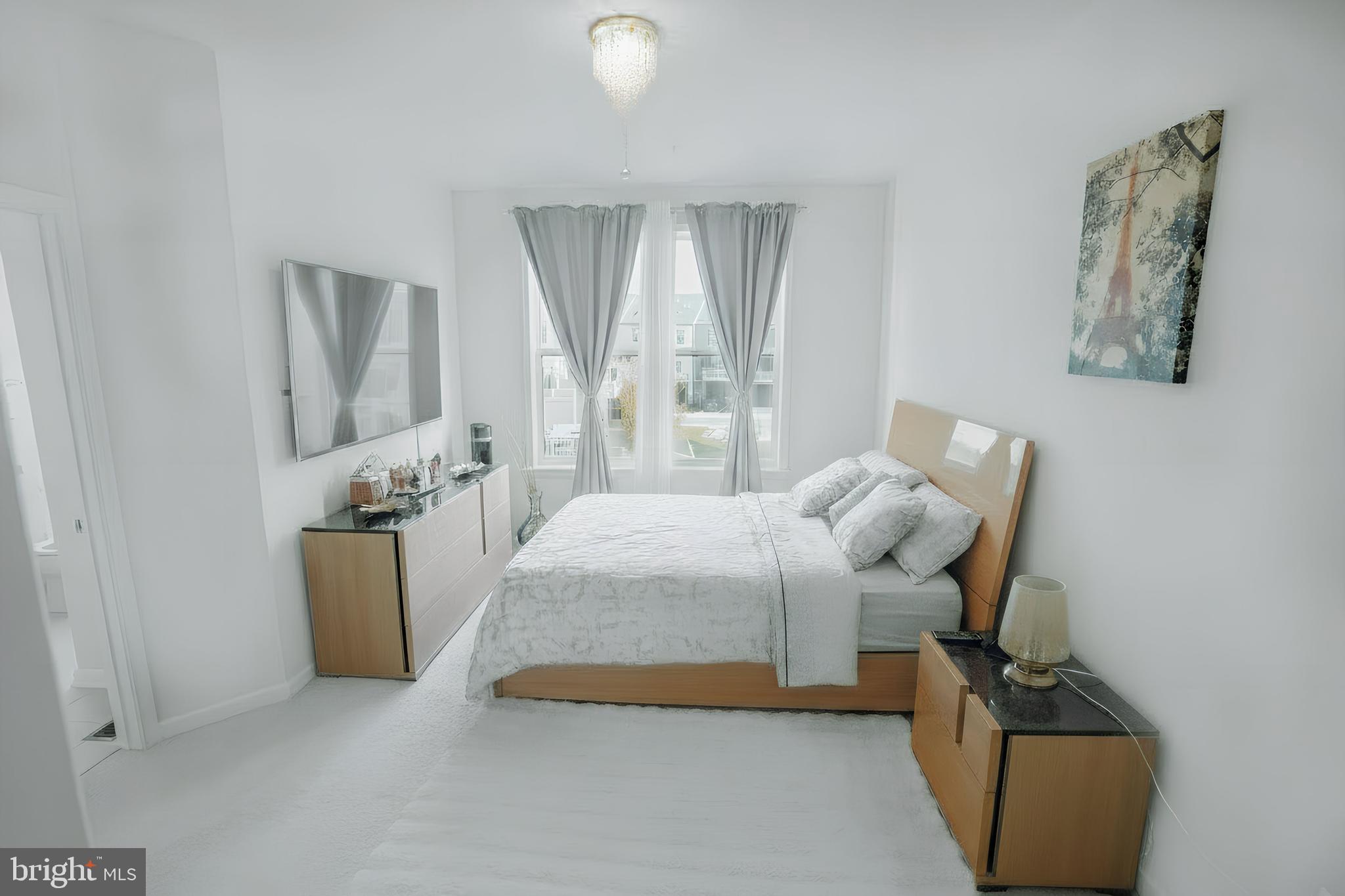 4939 VISTA GLEN LANE