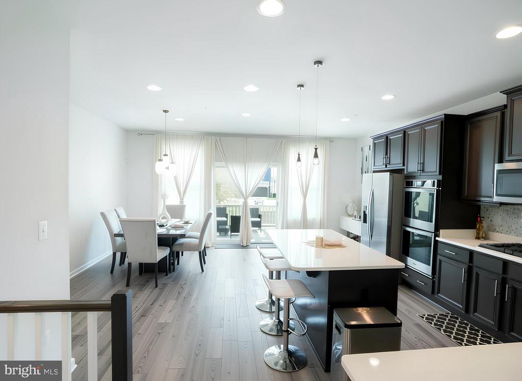 4939 VISTA GLEN LANE