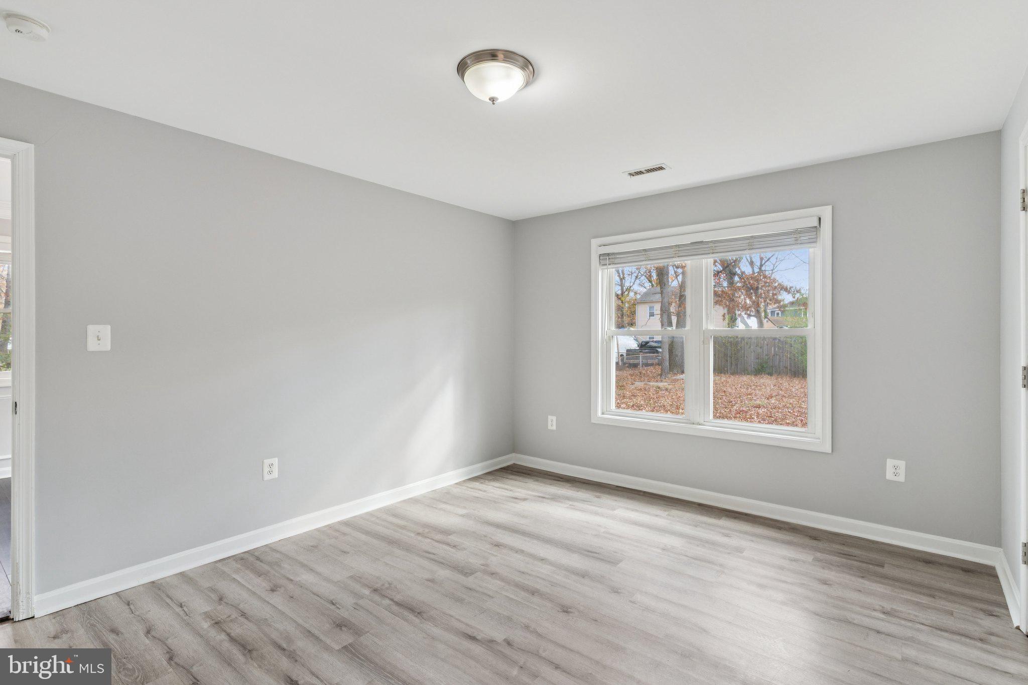 3524 PINEVALE AVENUE