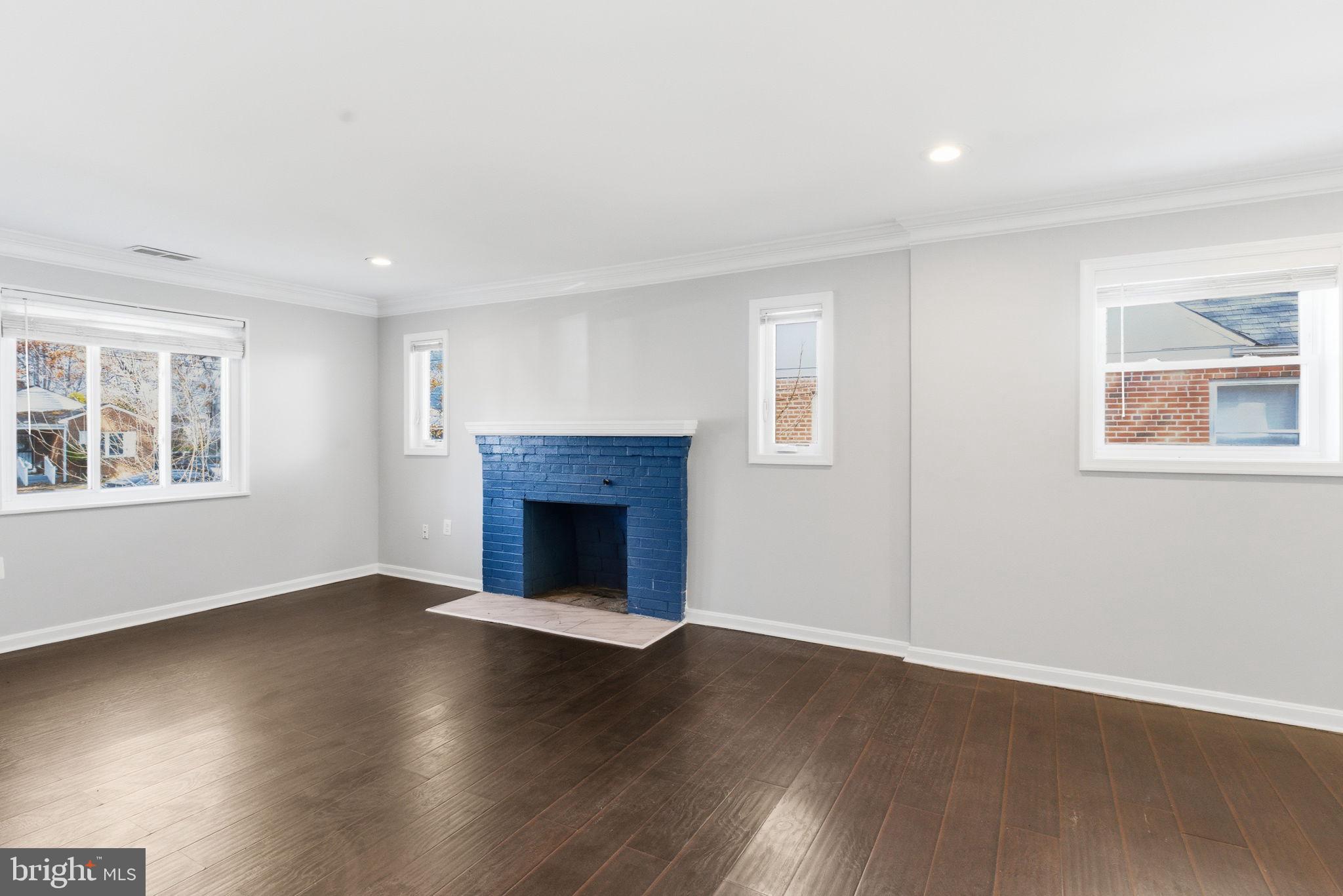 3524 PINEVALE AVENUE