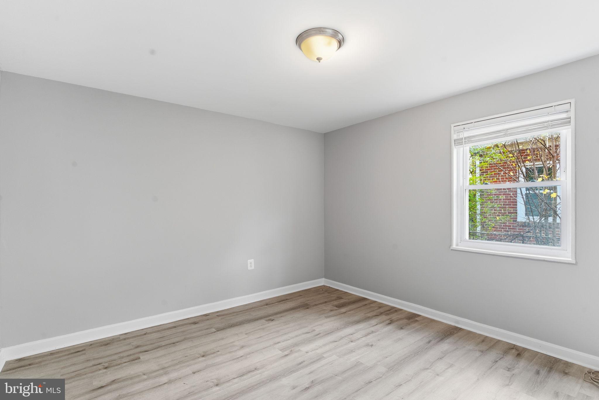 3524 PINEVALE AVENUE