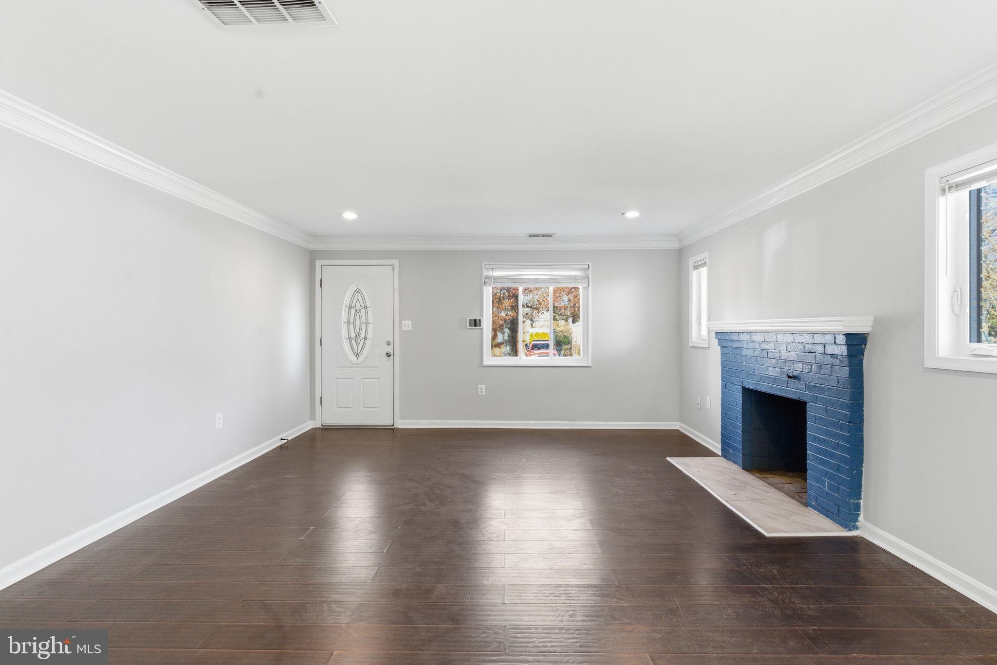 3524 PINEVALE AVENUE