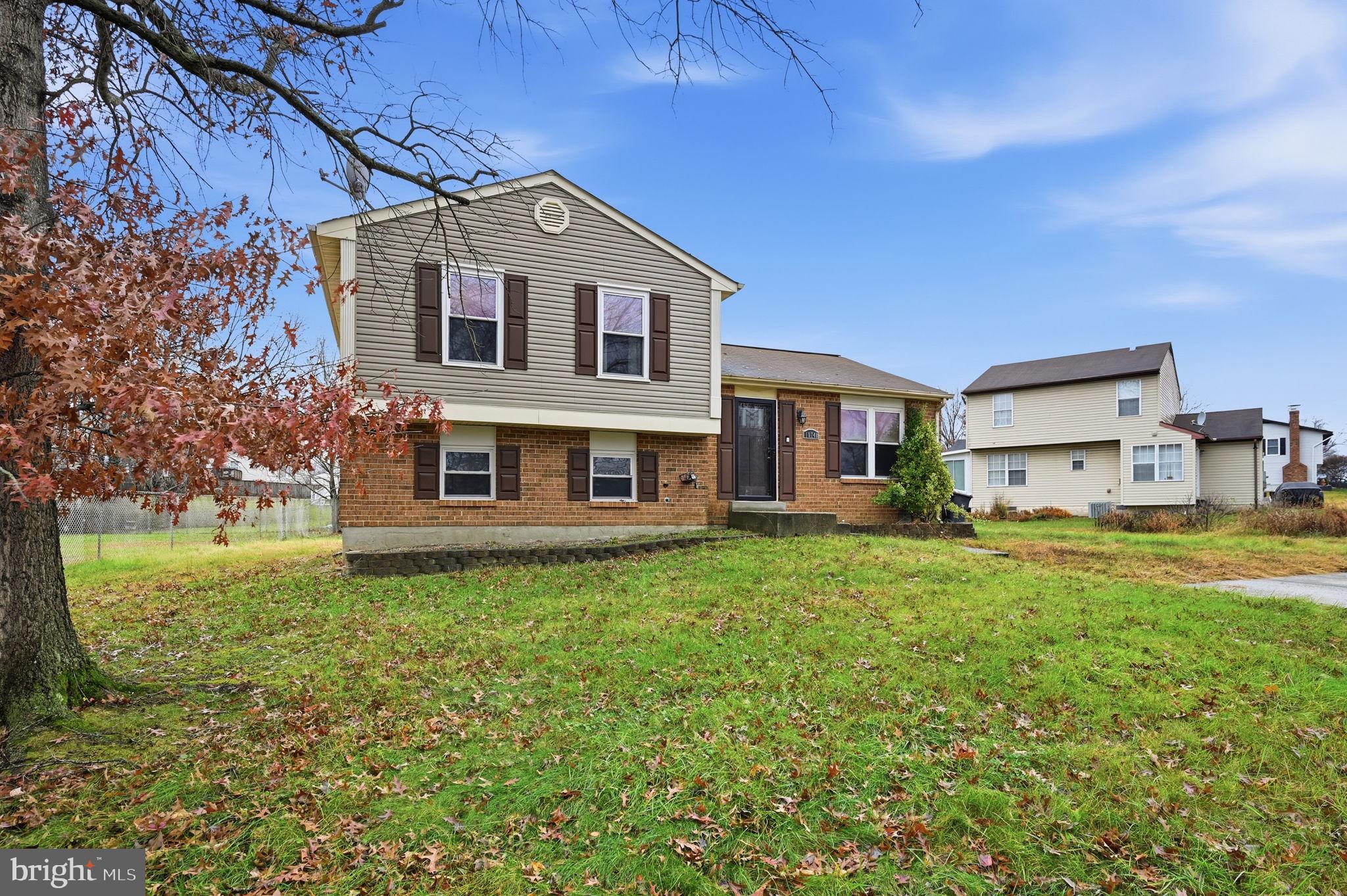 10748 HOLLAWAY DRIVE