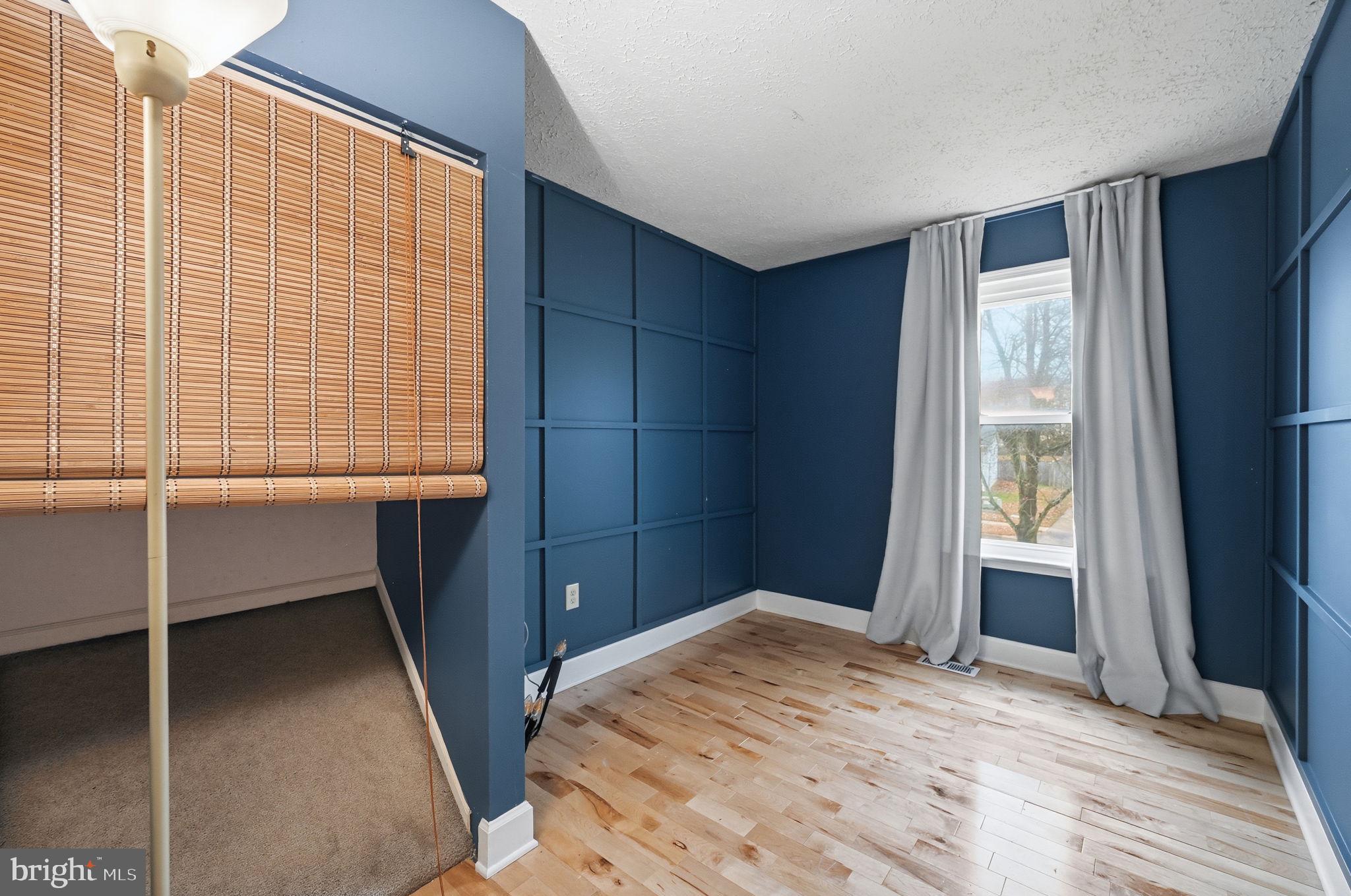 10748 HOLLAWAY DRIVE