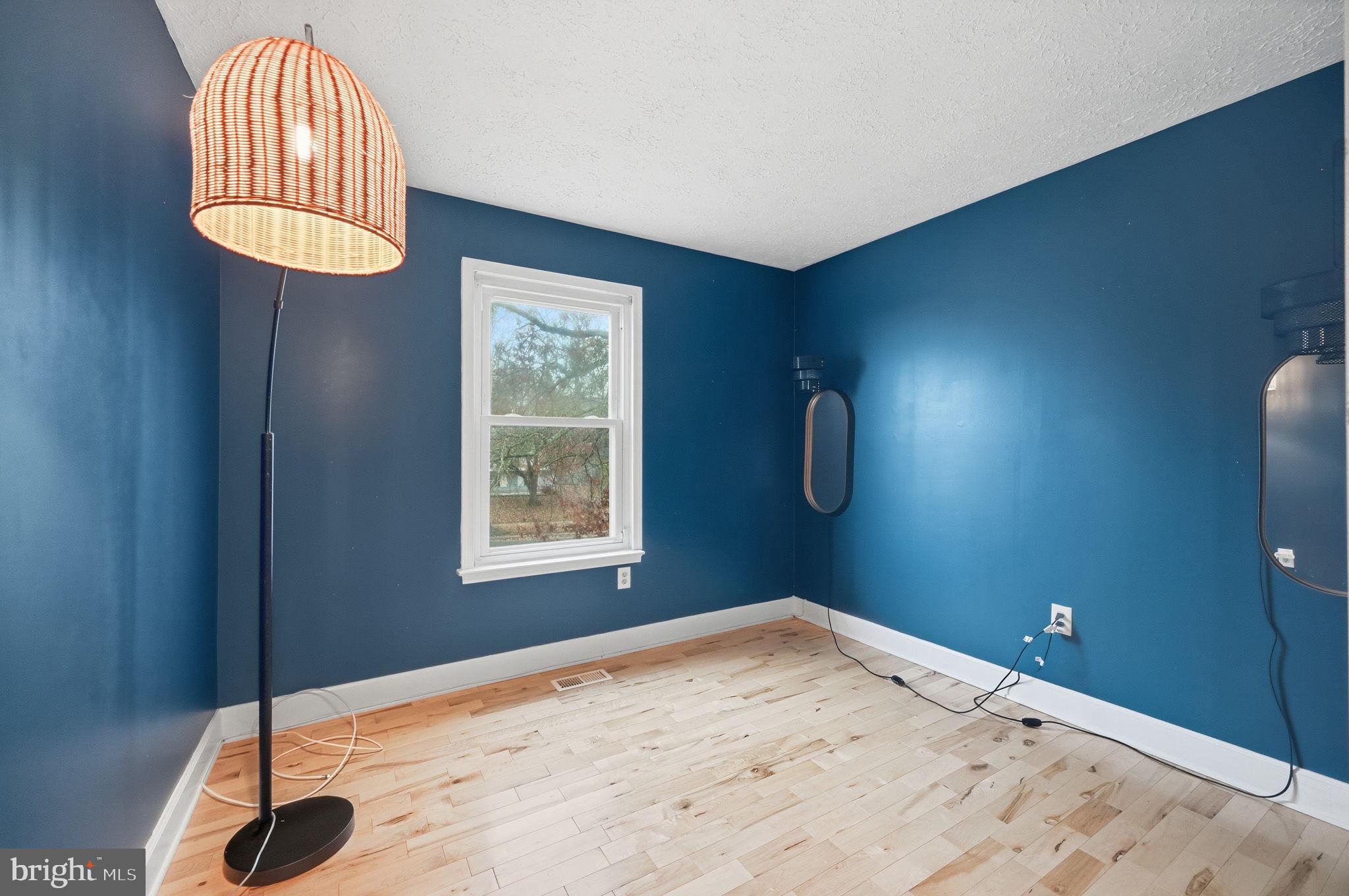 10748 HOLLAWAY DRIVE