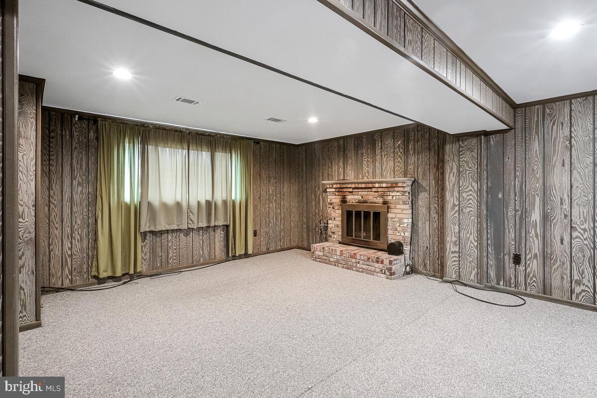 6912 EILERSON STREET