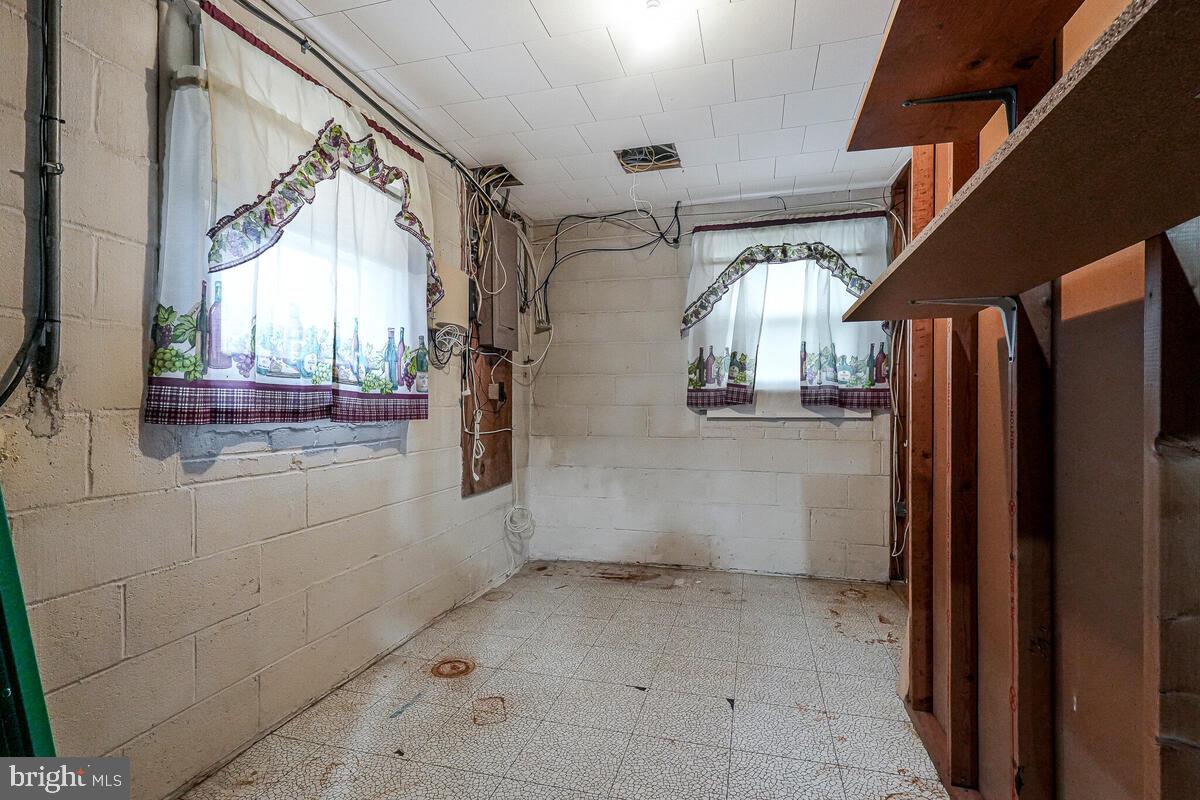 6912 EILERSON STREET