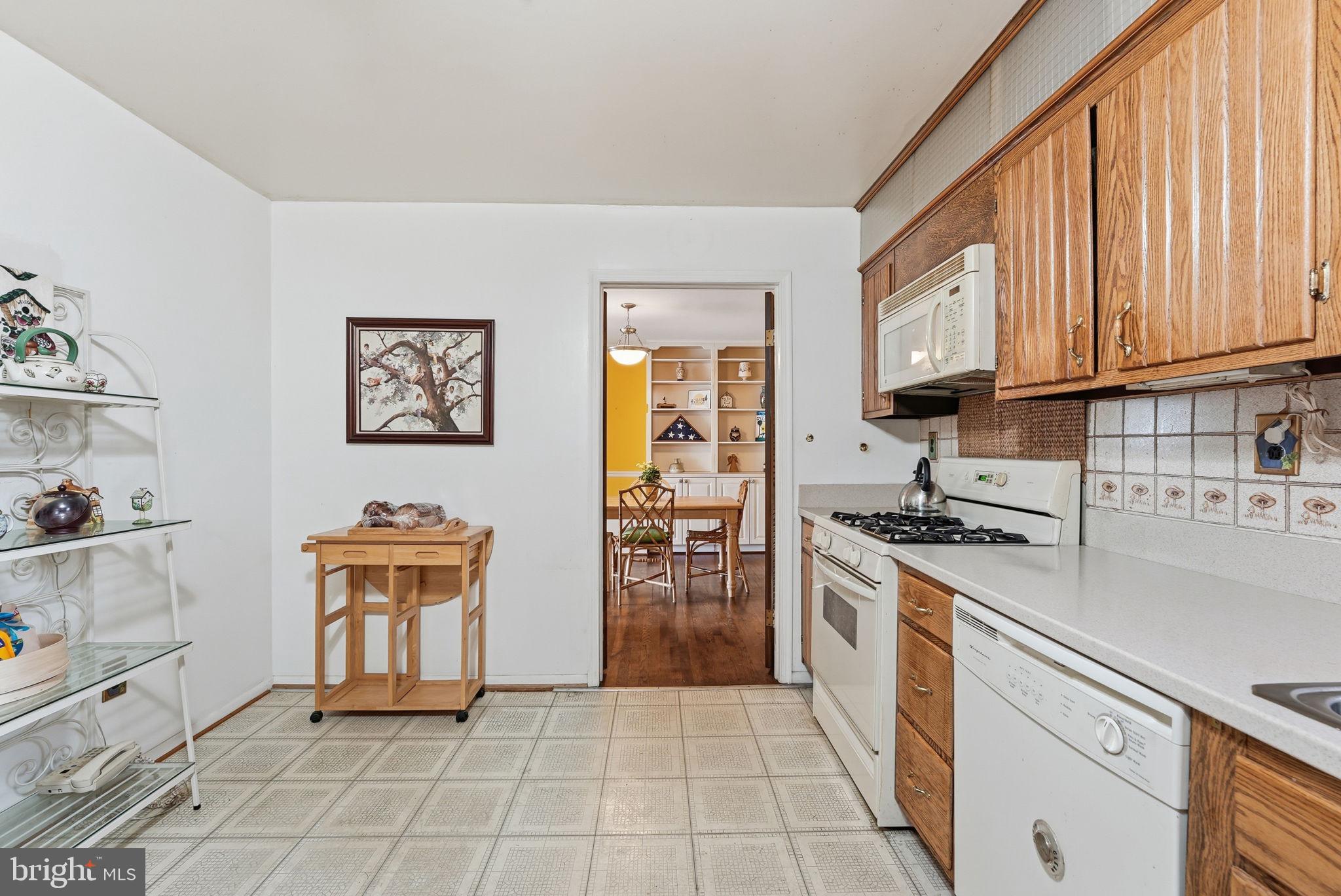 12204 CHESTERTON DRIVE