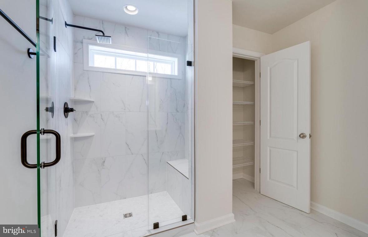 10810 MERIDIAN HILL WAY