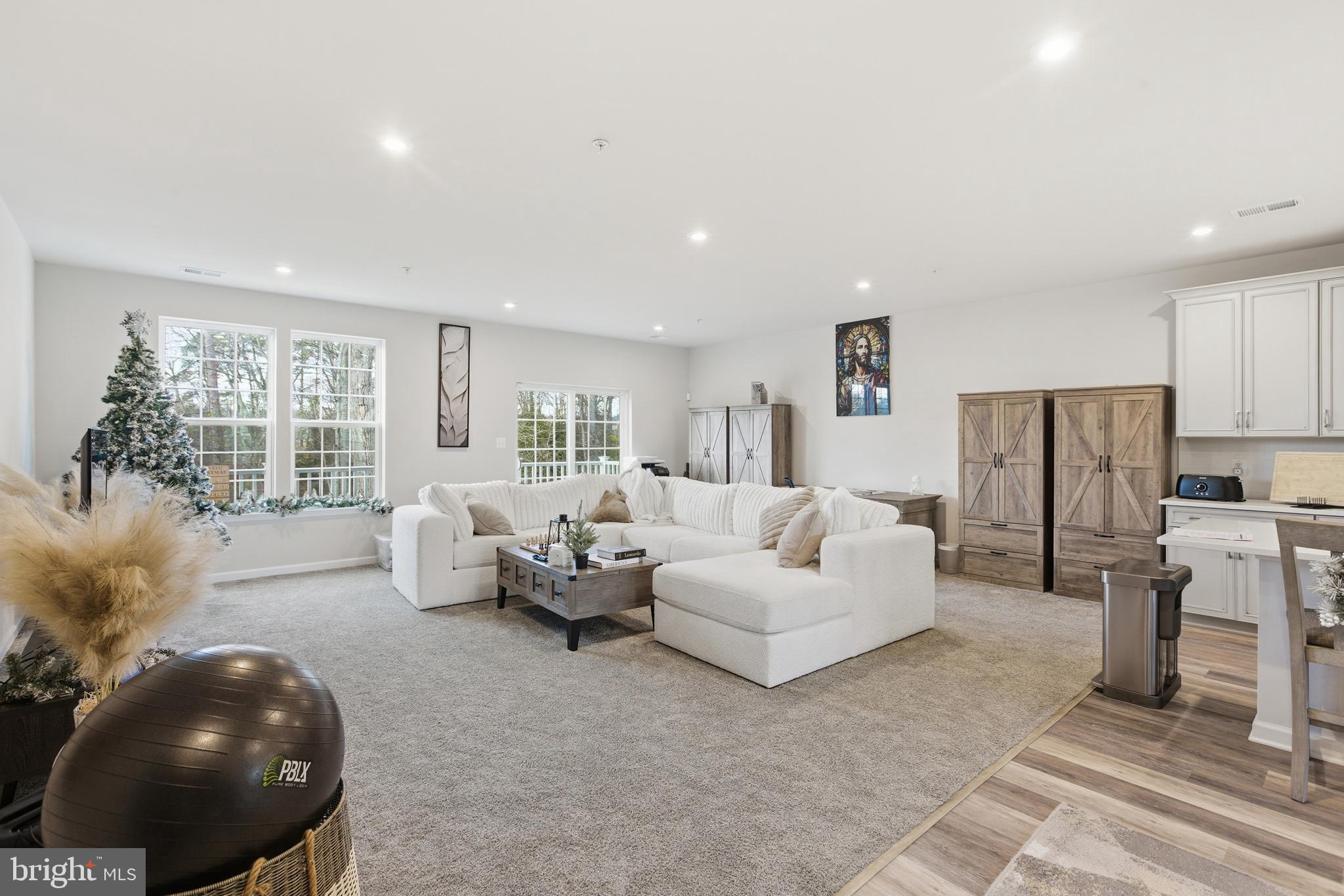 10414 JOHN GLENN STREET