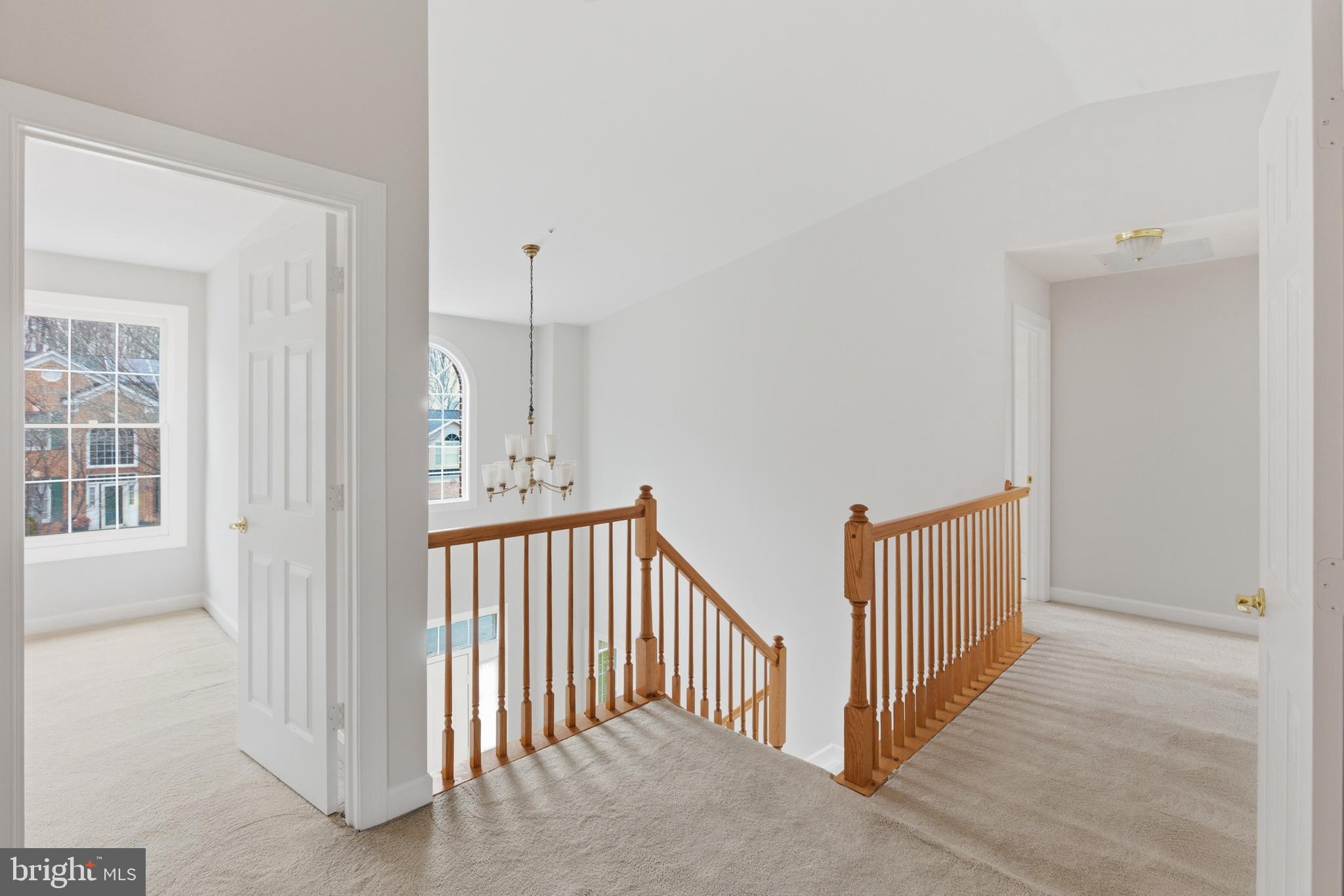 2207 ARCTIC FOX DRIVE