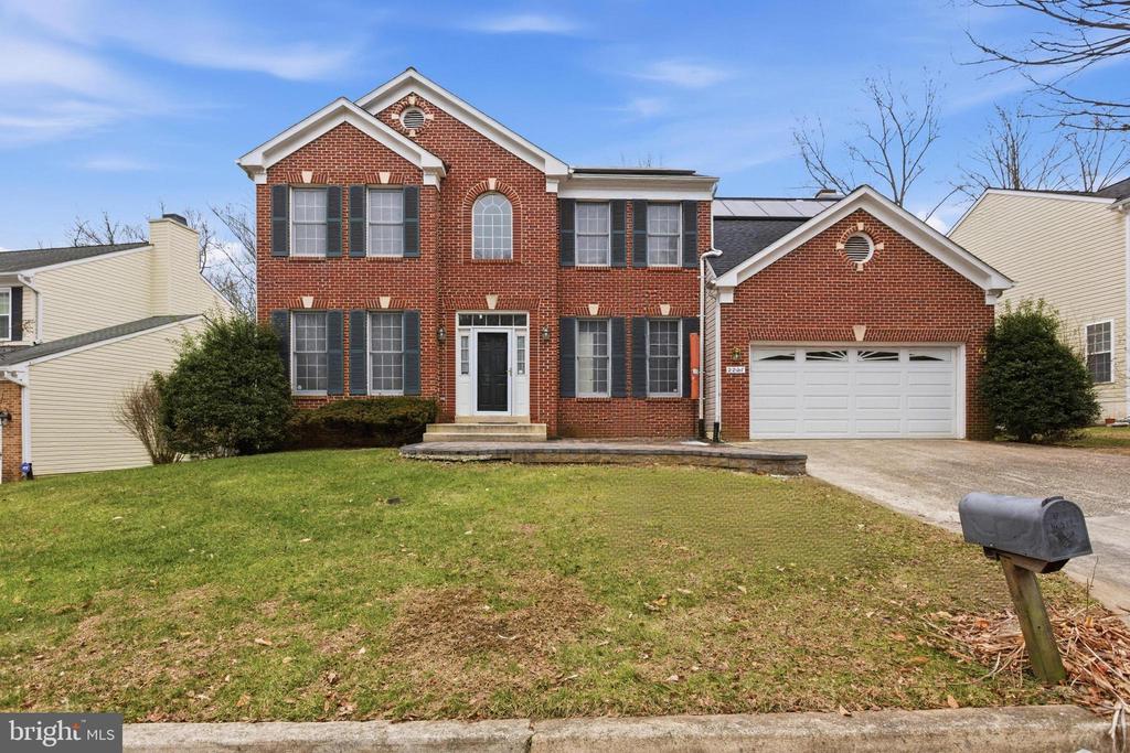2207 ARCTIC FOX DRIVE