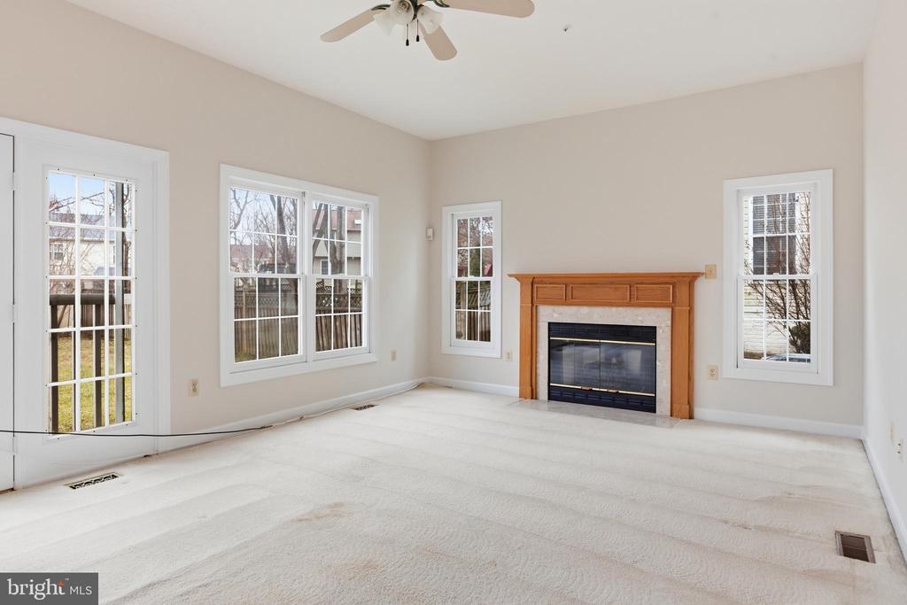 2207 ARCTIC FOX DRIVE