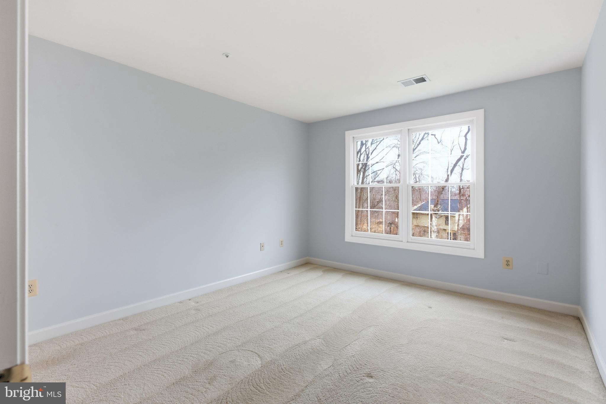 2207 ARCTIC FOX DRIVE