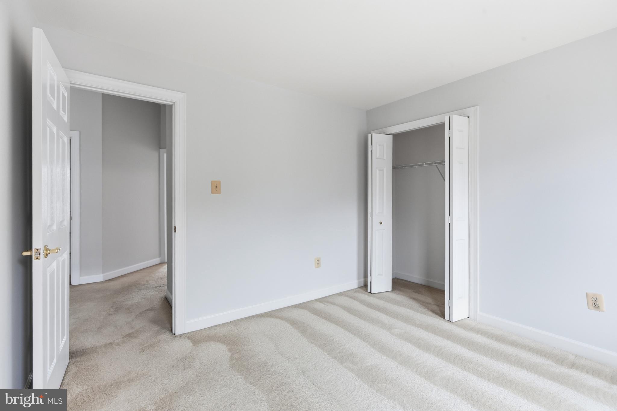 2207 ARCTIC FOX DRIVE