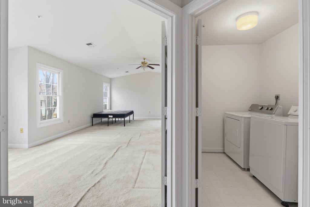 2207 ARCTIC FOX DRIVE