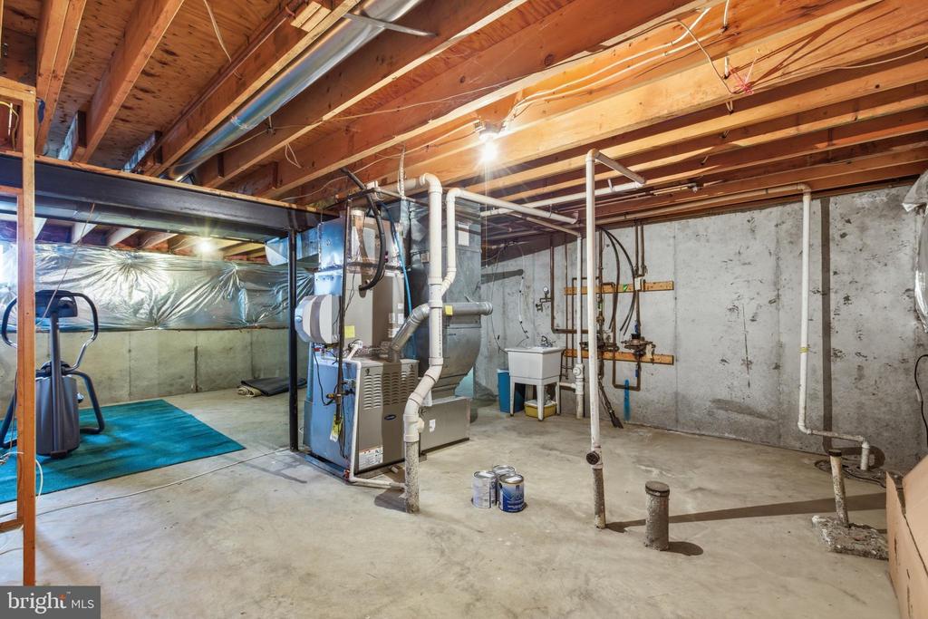 2207 ARCTIC FOX DRIVE