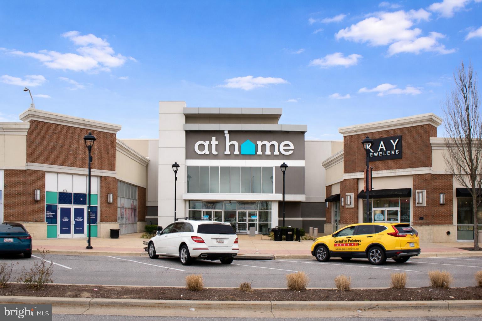 2207 ARCTIC FOX DRIVE